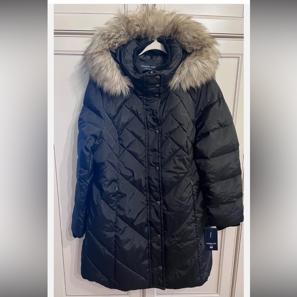 New with tags! London Fog Women's Winter Black Puffer Coat with Faux Fur Trim